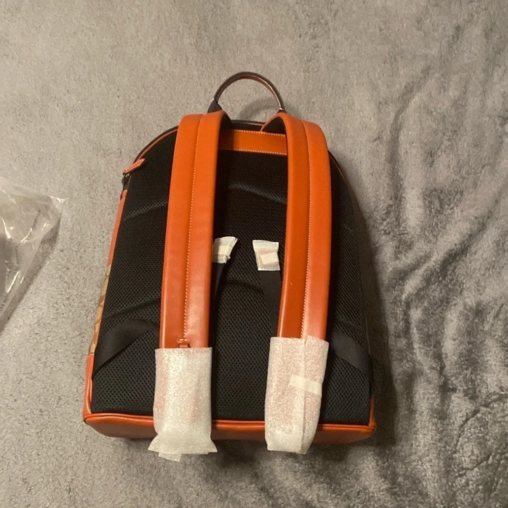 Peanuts x Coach snoopy backpack - Picture 2 of 2